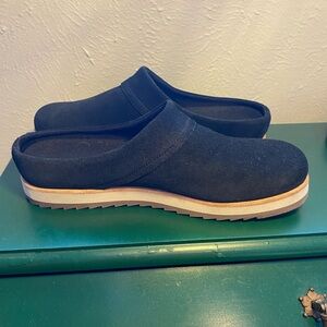 Merrell slip on shoe.